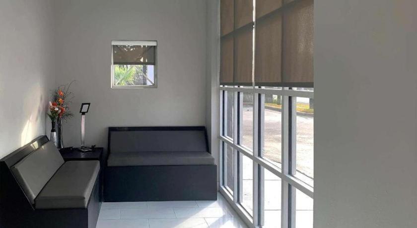 Quality Inn & Suites Near بنما سيتي بيتش المظهر الخارجي الصورة